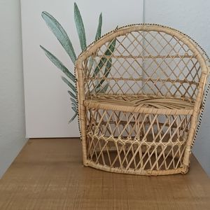 Peacock Bench Plant Holder